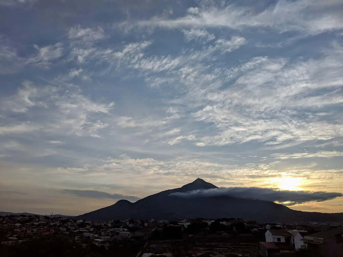 Pico da Ibituruna, Governador Valadares, photo 1 of 3